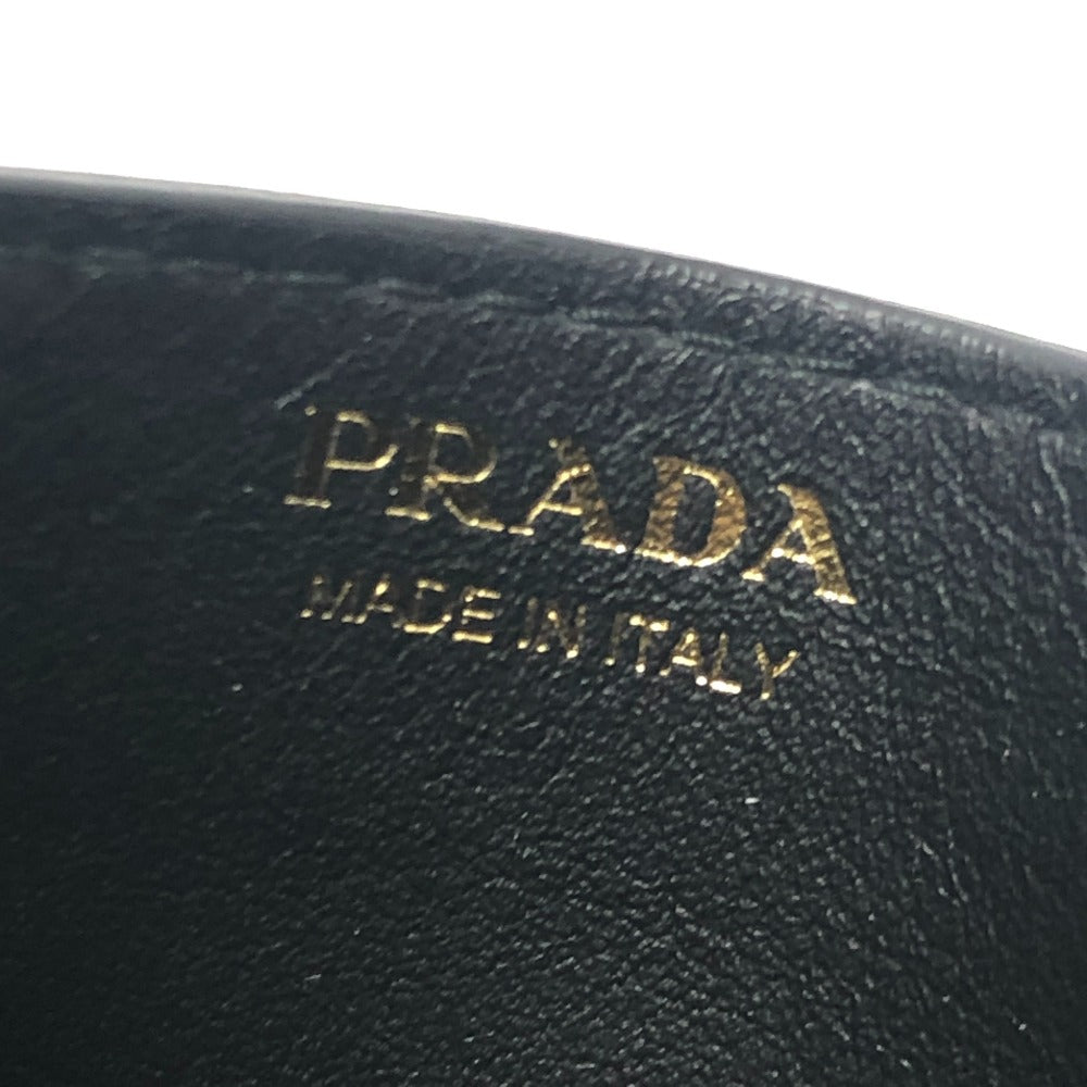 PRADA 1MC025 トライアングルロゴ スタッズドレザー 小物 ゴールドスタッズ カードケース レザー レディース ブラック