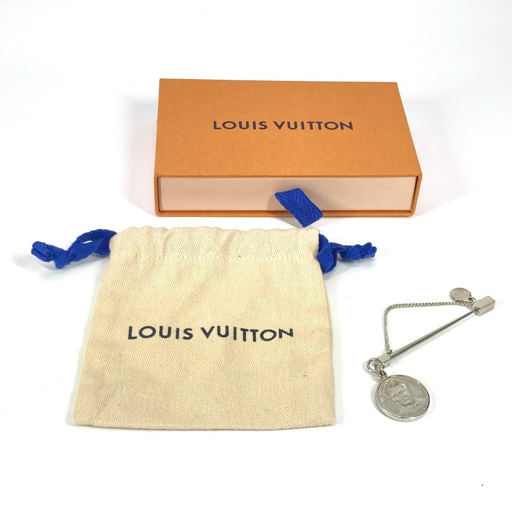 LOUIS VUITTON MP1799 チャームブローチ・トラベラースタンプス アクセサリー ブローチ メタル ユニセックス シルバー - brandshop-reference