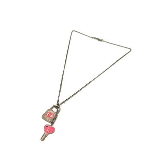 CHANEL 07P Coco Mark Padlock Cadena Heart Key Chain Accessory Necklace Metal Women's Silver