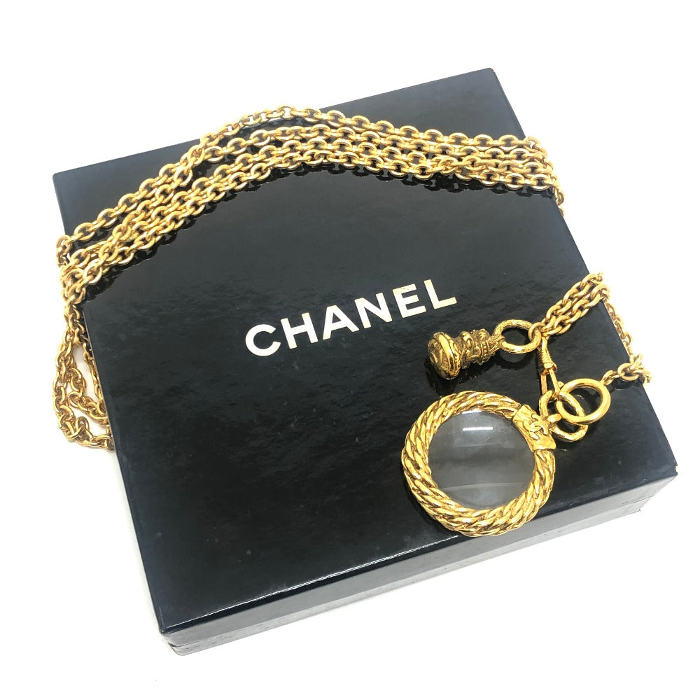 CHANEL สร้อยคอพร้อมจี้โซ่แว่นขยายวินเทจ ประดับเครื่องราง โลหะ สีทอง สำหรับผู้หญิง