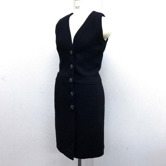CHANEL 15C Beaded V-neck Button-front Sleeveless Knee-Length Tweed Dress in Black