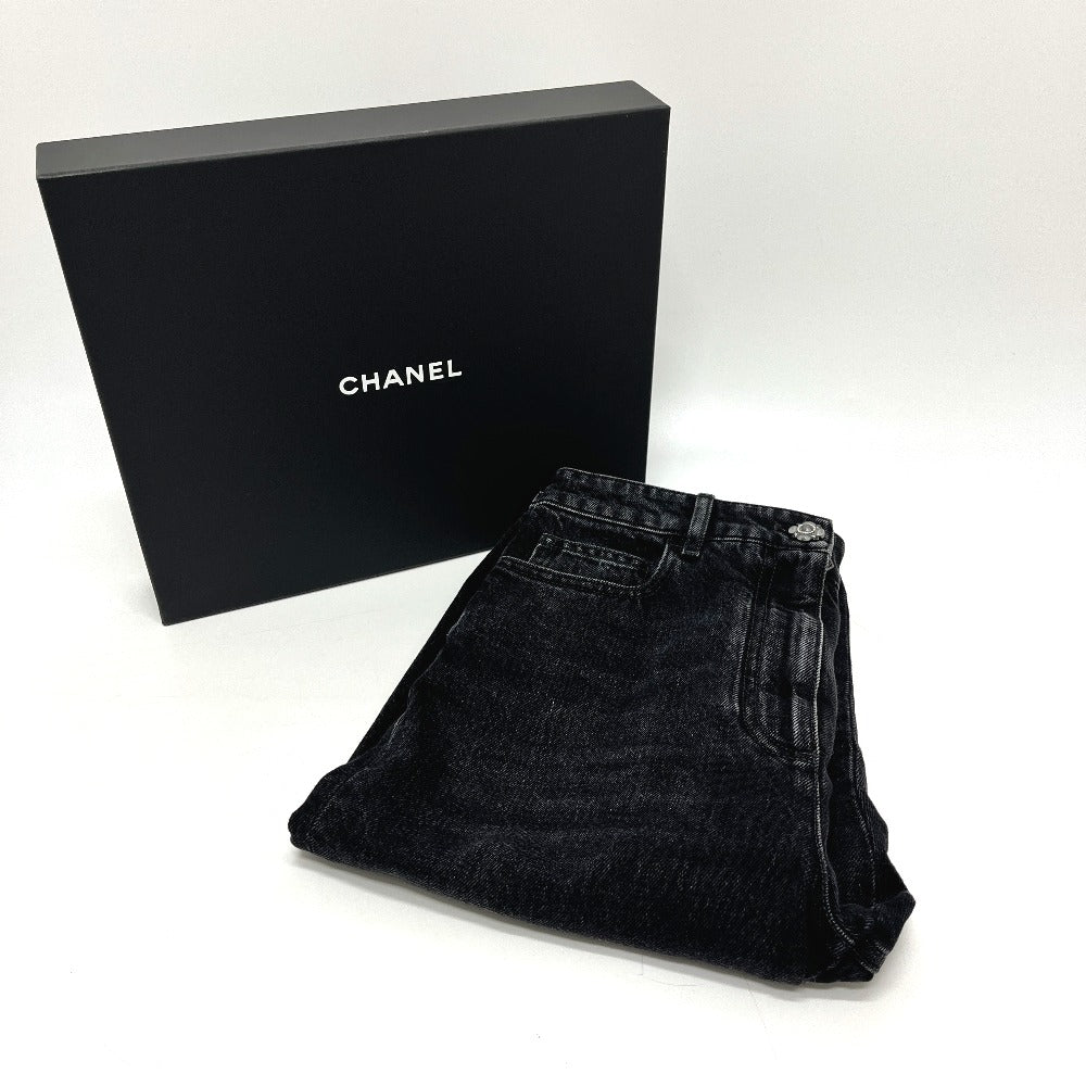 CHANEL P77640V69611 Spring/Summer 2023 (SS23) Camellia Bijoux Button 3/4 Length Bottoms Apparel Denim Denim pants cotton Black Used