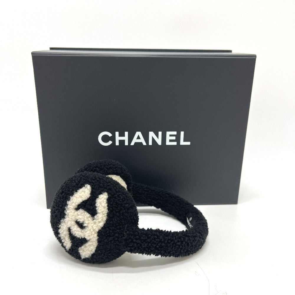 CHANEL 25B Big Coco CC Mark Bicolor Apparel Accessories Earmuff fur Black/White Used