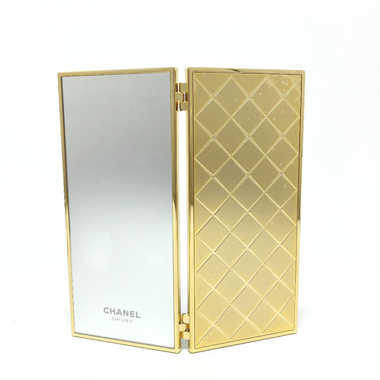 CHANEL CHANEL Mirror & Accessory Case (Gold - Coco Crush Pattern) Coco Crush Mirror Novelty Not for Sale Limited Edition Fine Jewelry Accessory Case Metal Women's Gold