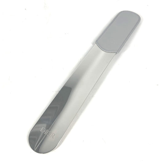 Dior ノベルティ ロゴ シューホーン 靴ベラ インテリア 靴べら レザー ユニセックス シルバー - brandshop-reference
