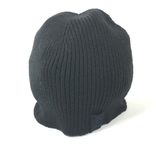 A stylish and stylish addition to any outfit. This wool knit cap in black features the BOTTEGA VENETA BV logo.