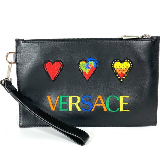 VERSACE ストラップ付 ハート ロゴ ワッペン カバン ポーチ セカンドバッグ クラッチバッグ レザー ユニセックス ブラック - brandshop-reference
