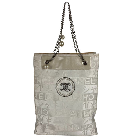 CHANEL Ephemer Japan Limited Ginza Limited Logo CC Here Mark Logo W Chain Bag Vertical Shoulder Bag Leather/Canvas Women's White