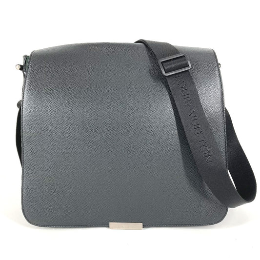 LOUIS VUITTON M30142 タイガ ヴィクトール カバン 斜め掛け メッセンジャーバッグ フラップ ショルダーバッグ タイガレザー ユニセックス アルドワーズ ブラック