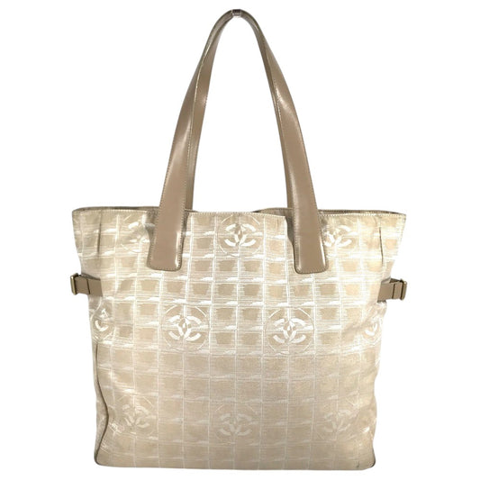 CHANEL A15825 New travel line GM New Travel Line GM Tote bag, shoulder bag, canvas Tote Bag Nylon / Leather Beige Used