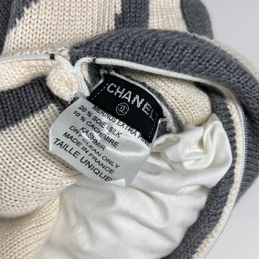 CHANEL CC Coco Mark Double-Face Pillow, Knitted Two-Tone Wool/Cashmere Cushion, Unisex, White x Gray