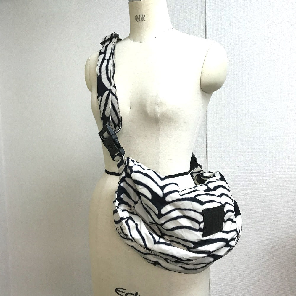 CHANEL スポーツ CC ココマーク カバン 斜め掛け 肩掛け ショルダーバッグ ナイロン レディース - brandshop-reference