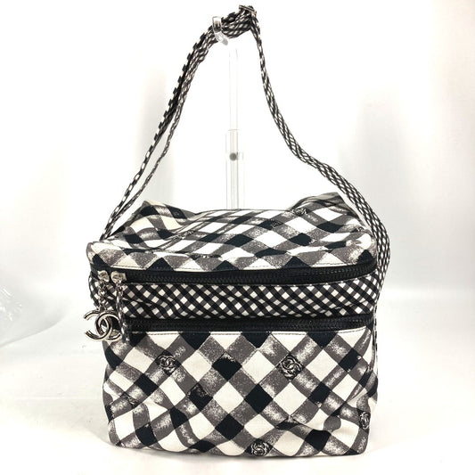 CHANEL チェック CC ココマーク カバン 肩掛け ハンドバッグ ショルダーバッグ キャンバス レディース ホワイト