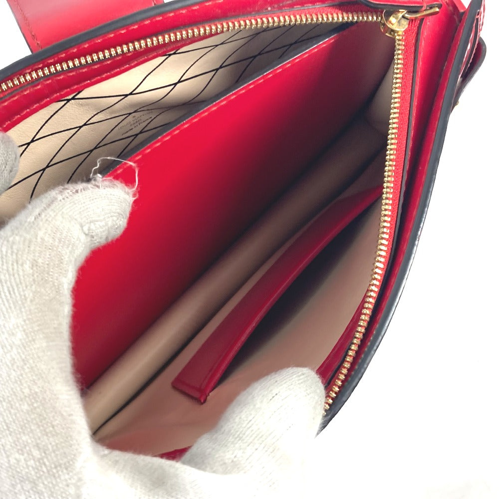 CHANEL 大判 ロゴ ポーチ付き インテリア ひざかけ ブランケット ウール レディース ブラック - brandshop-reference