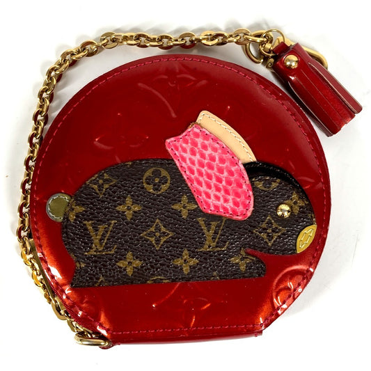 Louis Vuitton M91389 Monogram Vernis Porte Monet Lapin Rabbit Animal Koin Dompet Dompet Rantaian Koin Koin Monogram Vernis Wanita Merah