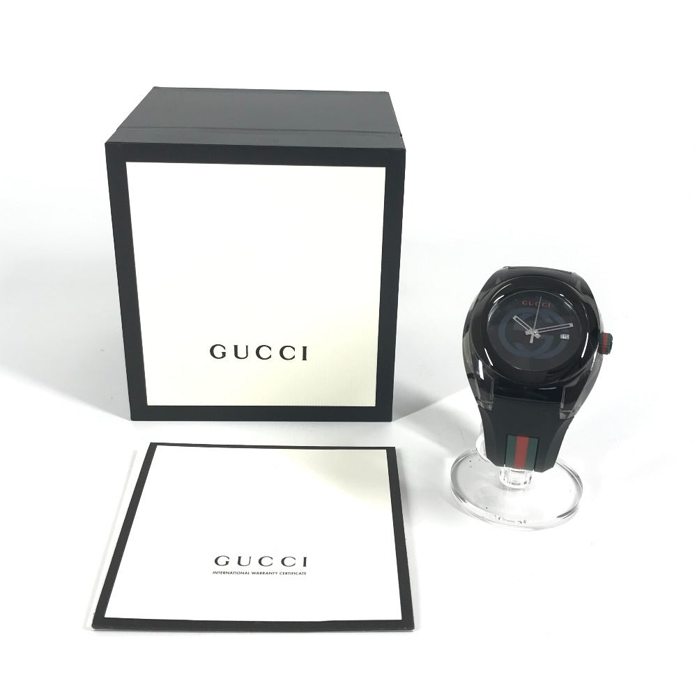 GUCCI YA137107A スケルトン シンク SYNC ロゴ シェリーライン GG メンズウォッチ ウォッチ 腕時計 ラバー ユニセックス ブラック