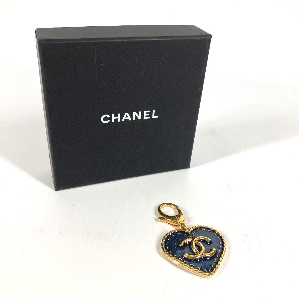 CHANEL ABC827 24P หัวใจ CC โคโค่มาค โลโก้ เดนิม พวงกุญแจห้อยกระเป๋า โลหะ ผู้หญิง สีน้ำเงิน