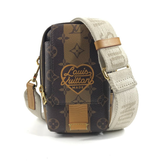 LOUIS VUITTON M81005 モノグラムストライプ NIGOコラボ ダブルフォンポーチ 斜め掛け カバン ポシェット ショルダーバッグ モノグラムキャンバス ユニセックス ブラウン