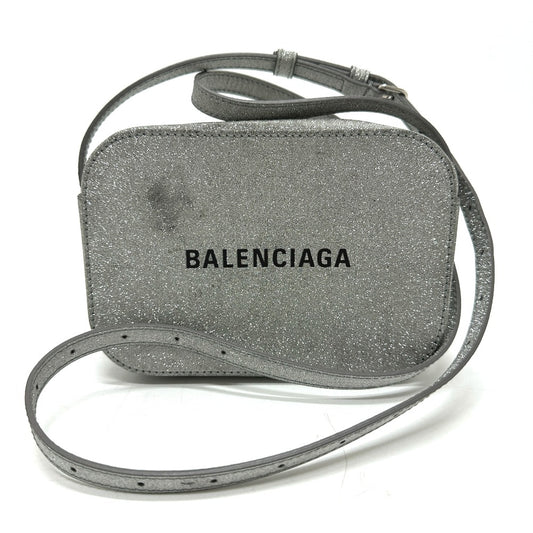 BALENCIAGA 552372 ロゴ エブリデイ カメラバッグ カバン XSサイズ ショルダーバッグ レザー レディース シルバー