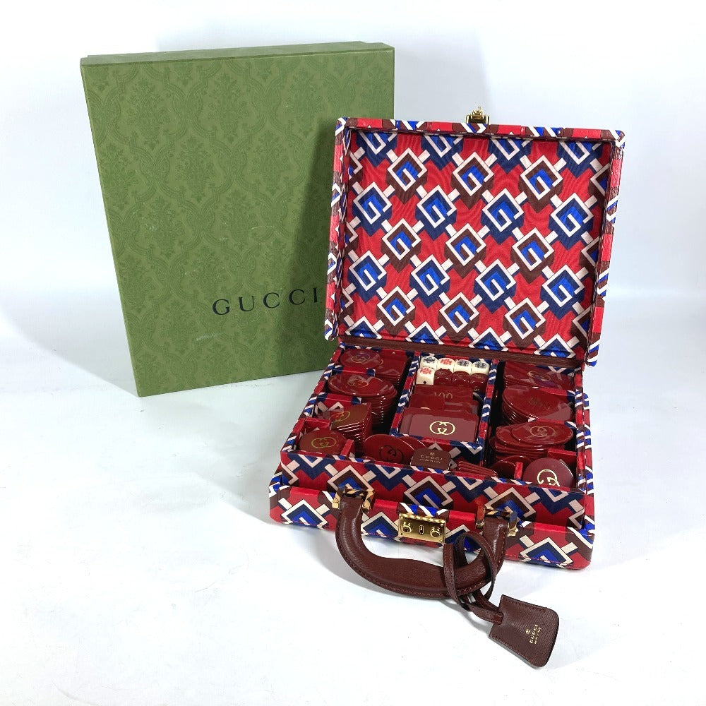 GUCCI 662474 カードゲーム トランプ チップ ジオメトリックG ブリーフケース ポーカー セット サイコロ ダイス インテリア ゲーム おもちゃ 雑貨 プラスチック ユニセックス レッド - brandshop-reference