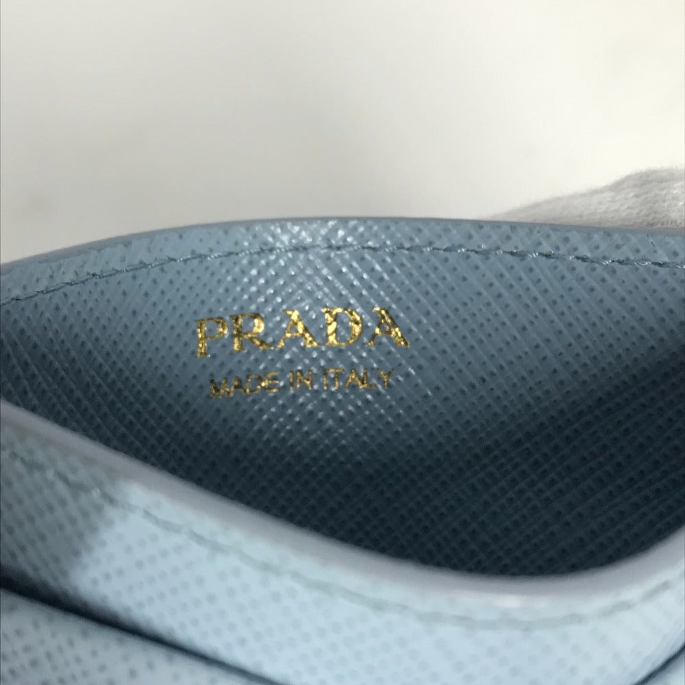 PRADA エンボスロゴ 名刺入れ パスケース カードケース レザー レディース ライトブルー