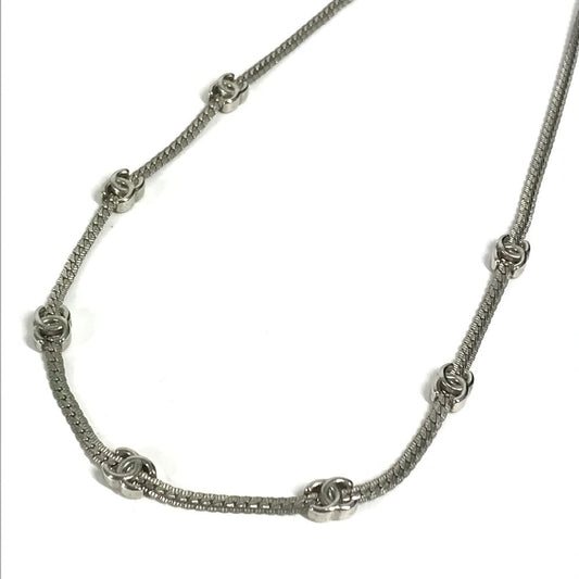 CHANEL ABE254 A 24B CC Coco Mark Logo Choker Necklace from the Fall/Winter 2024 Pre-Collection, in Silver.