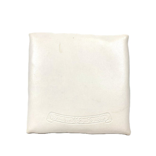 CHROME HEARTS ロゴ ディスプレイ用 インテリア クッション レザー ユニセックス ホワイト - brandshop-reference