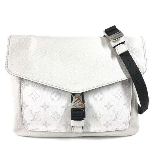 LOUIS VUITTON M30411 Taigalama Flap messenger Bag Crossbody Flap Shoulder Bag Taiga Leather / MonogramCanvas White Used