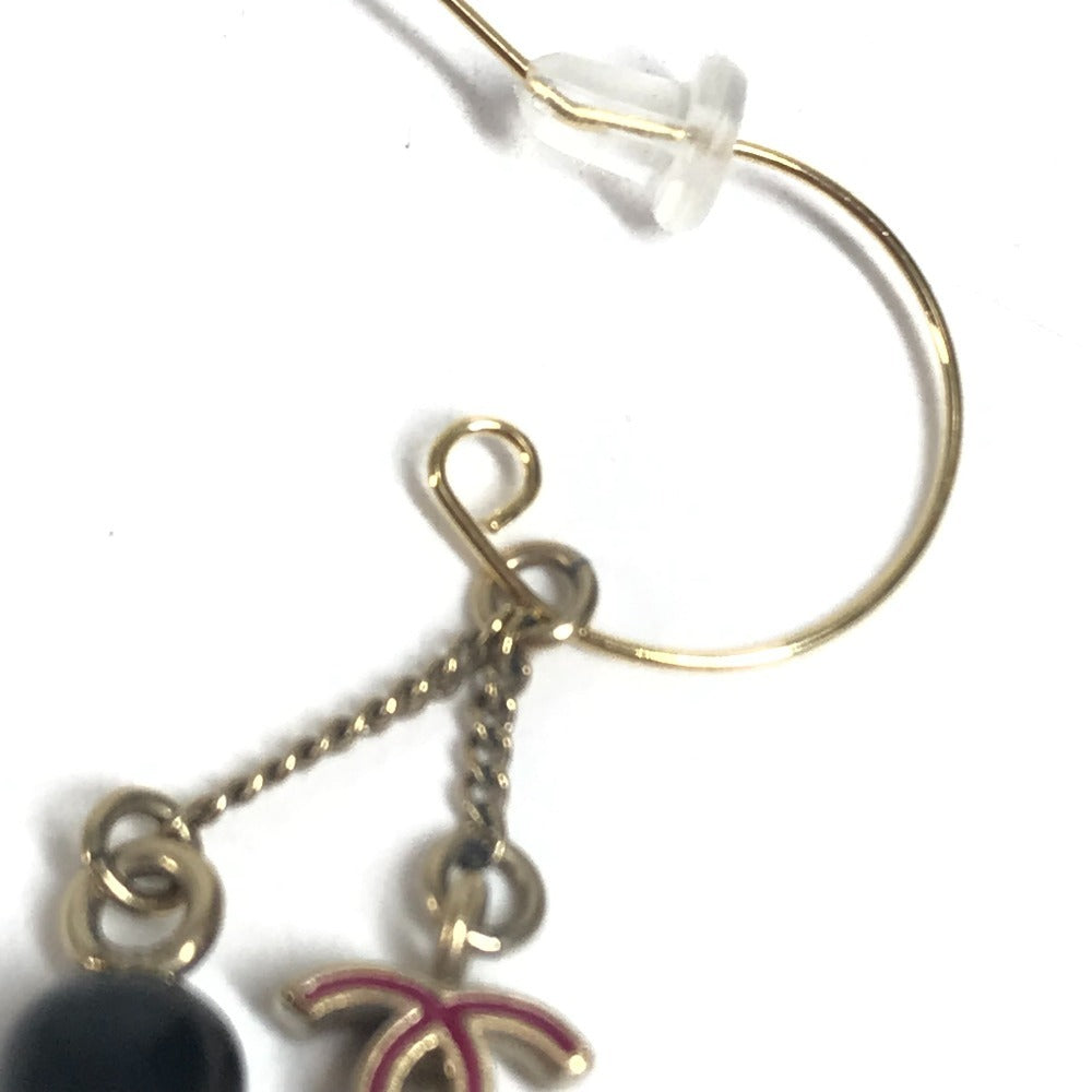 CHANEL 09A CC CC Mark Logo Matryoshka Accessory Jewelry Pierce Plastic Black Used