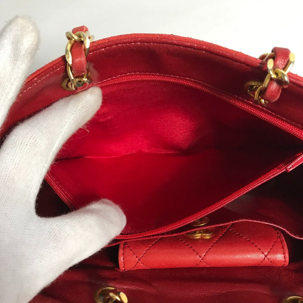 CHANEL Vintage Matelasse Quilted Chain Shoulder Bag in Lambskin, Red
