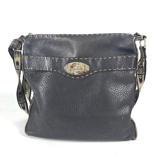 FENDI ポシェット セレリア ロゴ カバン 斜め掛け ショルダーバッグ レザー レディース - brandshop-reference