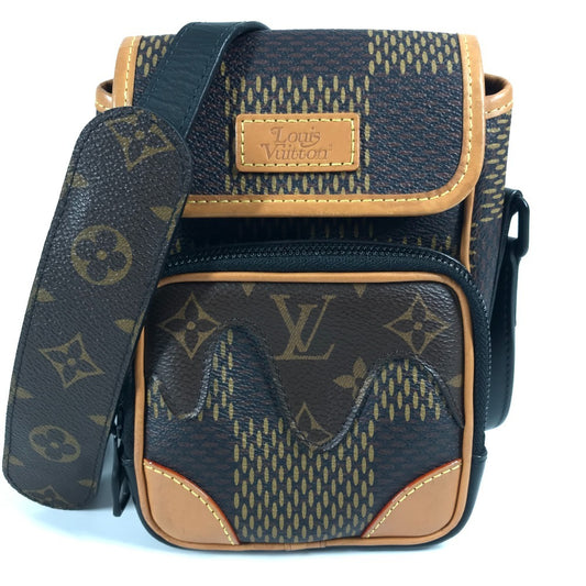 LOUIS VUITTON N40357 ダミエ ジャイアント アマゾン NIGOコラボ 斜め掛け カバン ポシェット ショルダーバッグ ダミエジャイアントキャンバス ユニセックス ブラウン