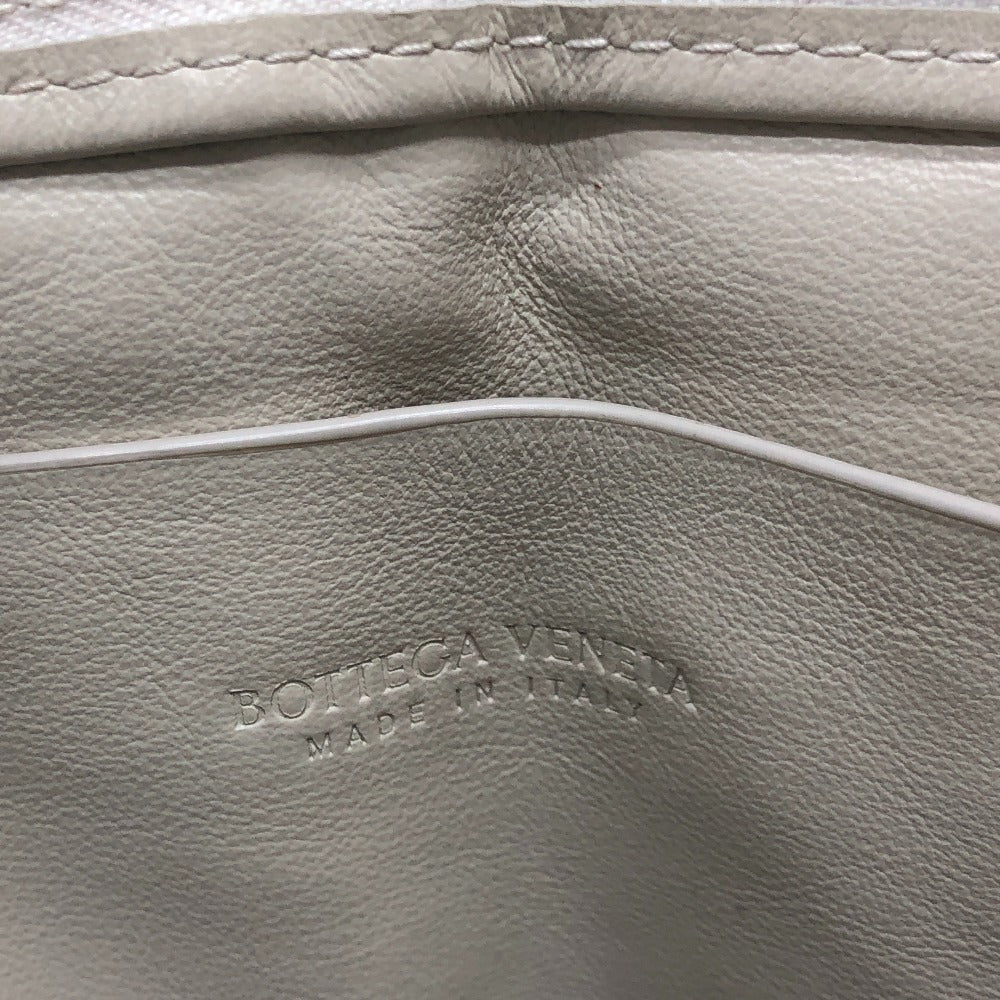 BOTTEGA VENETA パデット マキシイントレチャート セカンドバッグ カバン バッグ クラッチバッグ レザー レディース ホワイト