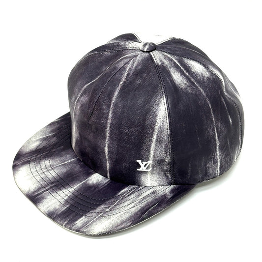 LOUIS VUITTON MP2334 Diquill 1.0 Leather Newsboy Cap, Men's, Gray and White