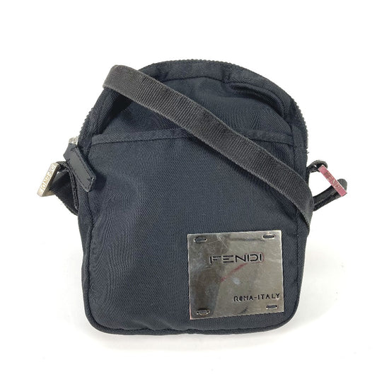 FENDI 斜め掛け ロゴ メタルプレート カバン ポシェット サコッシュ ショルダーバッグ ナイロン メンズ - brandshop-reference