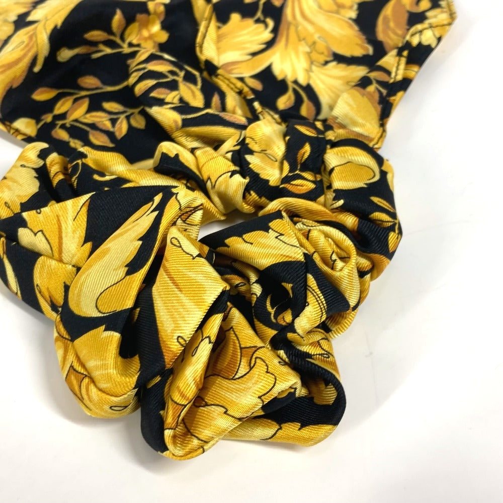 VERSACE グレカ ロゴ ヘアゴム ヘアアクセサリー バイカラー シュシュ シルク レディース イエロー - brandshop-reference