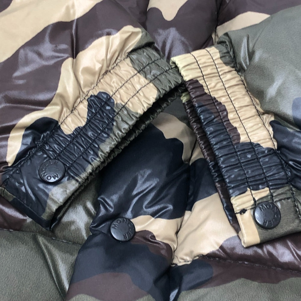 MONCLER EVEREST Apparel outerwear camouflage pattern logo hooded Down jacket polyester khaki Used