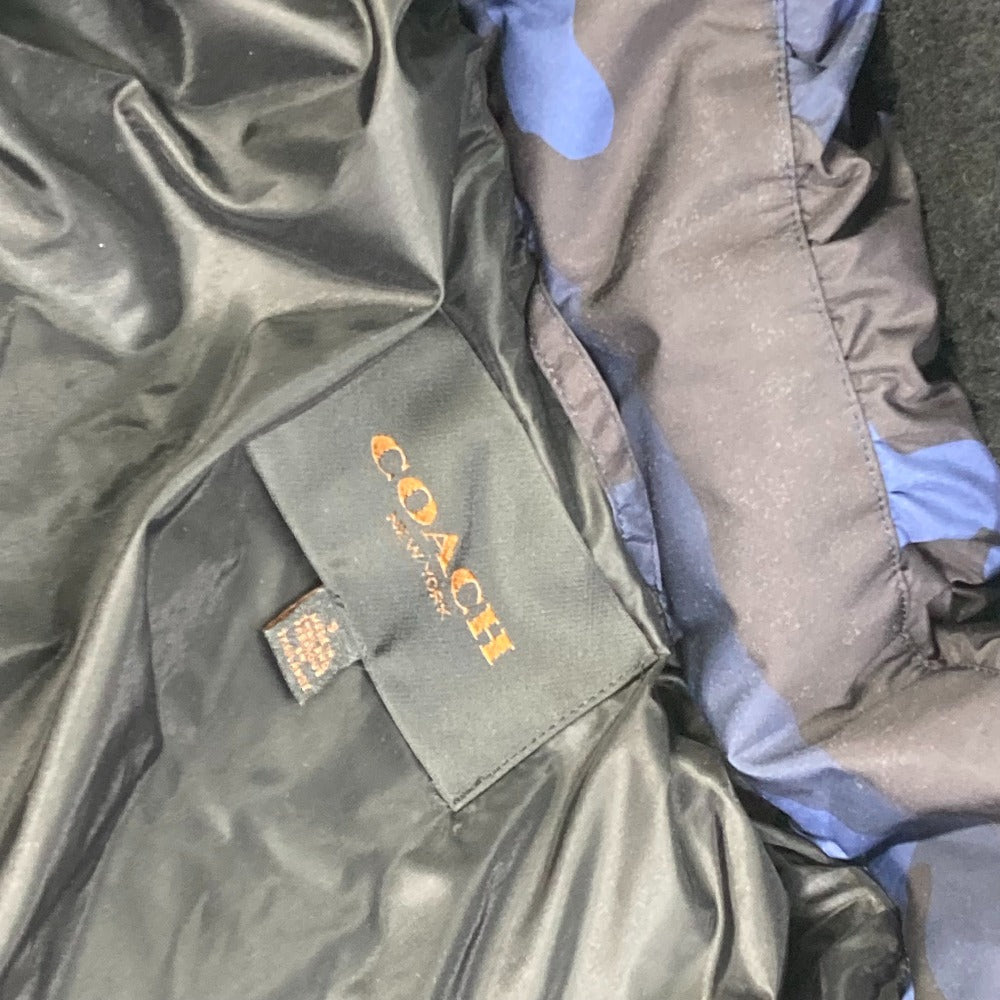 COACH ダウン アウター ジャケット アパレル カモフラ 迷彩 フーディ フードあり 長袖 ダウンジャケット ポリエステル レディース ブルー - brandshop-reference