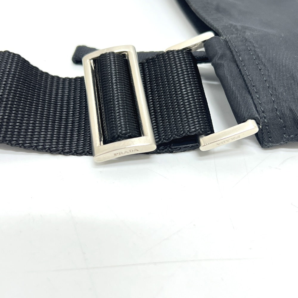 PRADA トライアングルプレート フラット カバン バッグ ショルダー ショルダーバッグ ナイロン ユニセックス ブラック