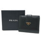 PRADA 1MV204 トライアングルプレート 財布 ミニウォレット コンパクト財布 ゴールド金具 2つ折り財布 レザー ユニセックス ブラック
