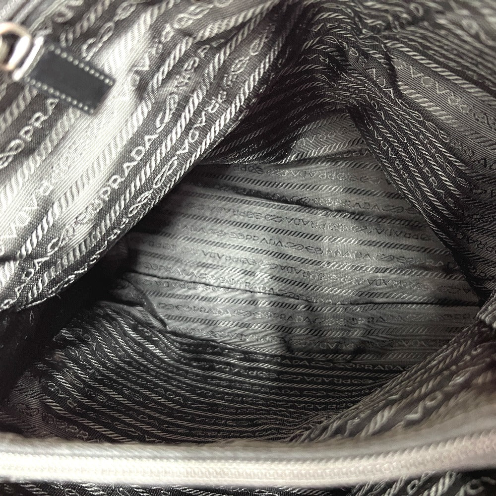 PRADA トライアングルプレート カバン バッグ ハンドバッグ トートバッグ ナイロン レディース レッド