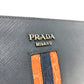 PRADA 2VN003 ロゴ  L字型 フラット クラッチバッグ カバン バック  クラッチバッグ サフィアーノレザー レディース