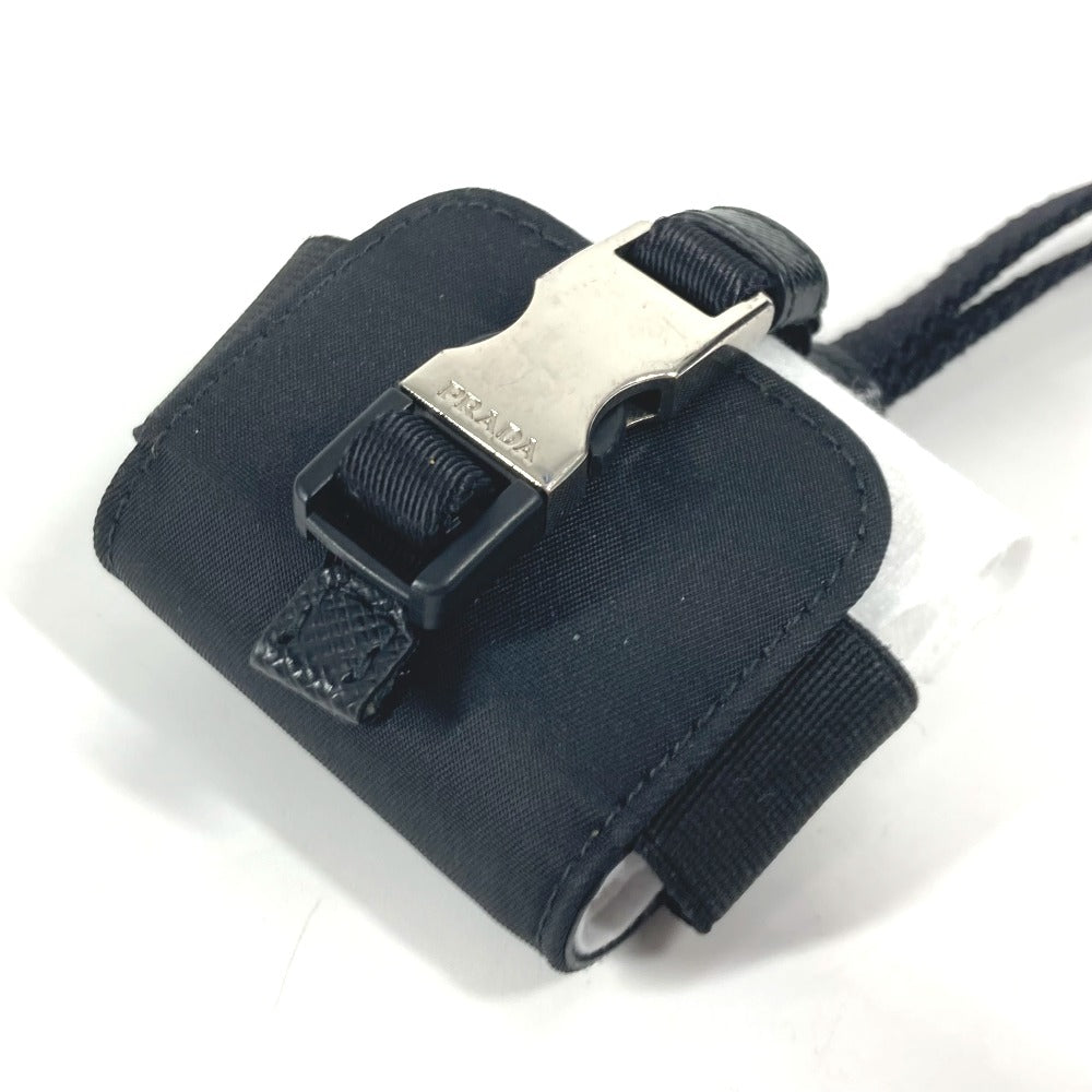 PRADA ストラップ付 トライアングルロゴ 三角ロゴ プレート airpodsケース エアポッズケース イヤフォンケース ナイロン ユニセックス ブラック - brandshop-reference