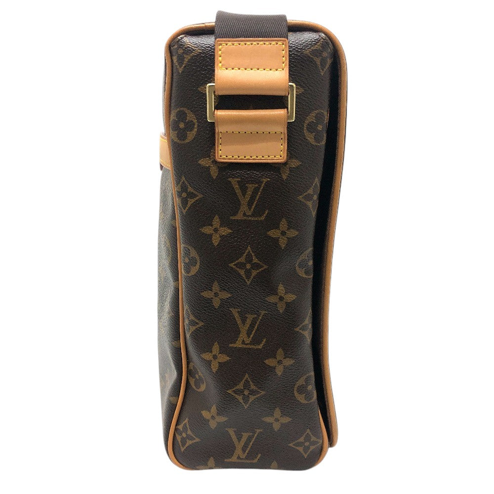 LOUIS VUITTON M45257 Aves Bag Crossbody Messenger Flap Shoulder Bag MonogramCanvas Brown Used