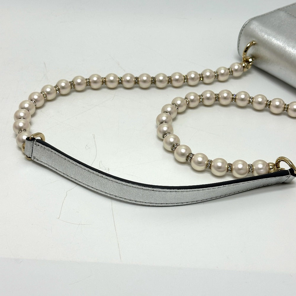 JIMMY CHOO アヴェニュークアッド フェイクパールチェーン ショルダーバッグ レザー レディース シルバー