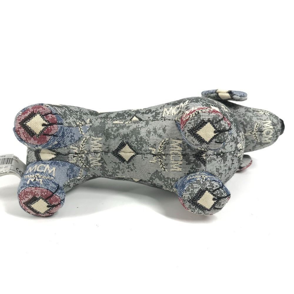 MCM スタッズ 首輪 ロゴ 犬 ドッグ 人形 インテリア スタッズ ぬいぐるみ キャンバス ユニセックス マルチカラー - brandshop-reference