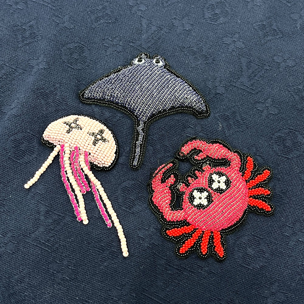 LOUIS VUITTON RM211V DG1 HLY11W 2021年春夏 ビーズアニマル&モノグラム 半袖 トップス アパレル Tシャツ 半袖Ｔシャツ ニット メンズ ネイビー