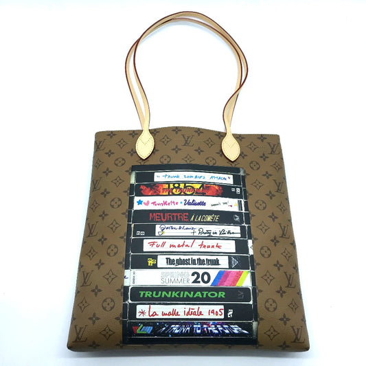 LOUIS VUITTON M45198 Monogram Reverse Video Print Carry It Shoulder Bag/Tote Bag in Monogram Reverse Canvas, Women's, Brown