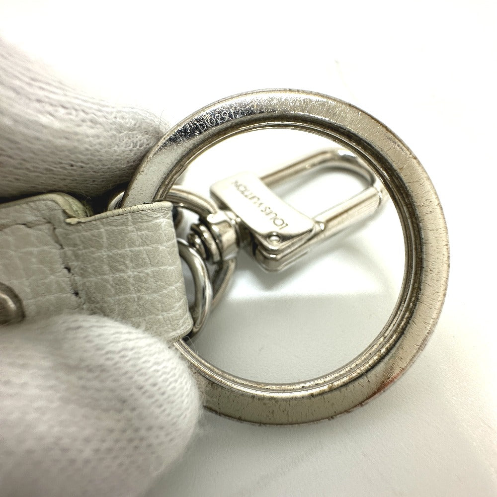 LOUIS VUITTON MP3225 NIGOコラボ ドラゴンヌ・LV MADE ストラップ バッグチャーム キーホルダー レザー メンズ ホワイト