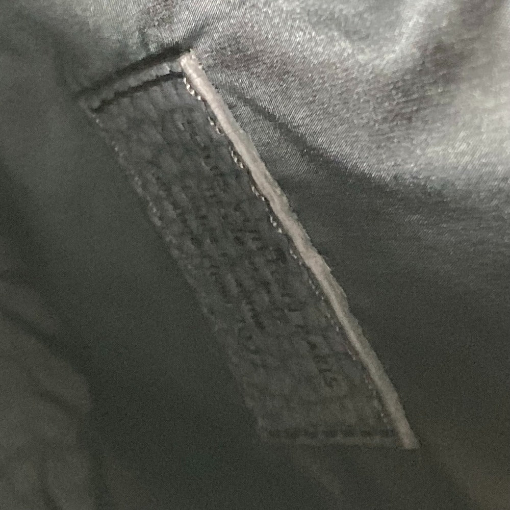 LOUIS VUITTON M81572 トリヨン・クライミング チョーク・ポーチ カバン 斜め掛け ショルダーバッグ トリヨンレザー メンズ グレー